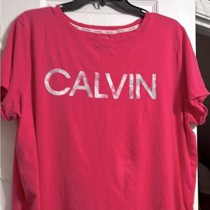 Women’s Calvin Klein Tshirt in xxl.